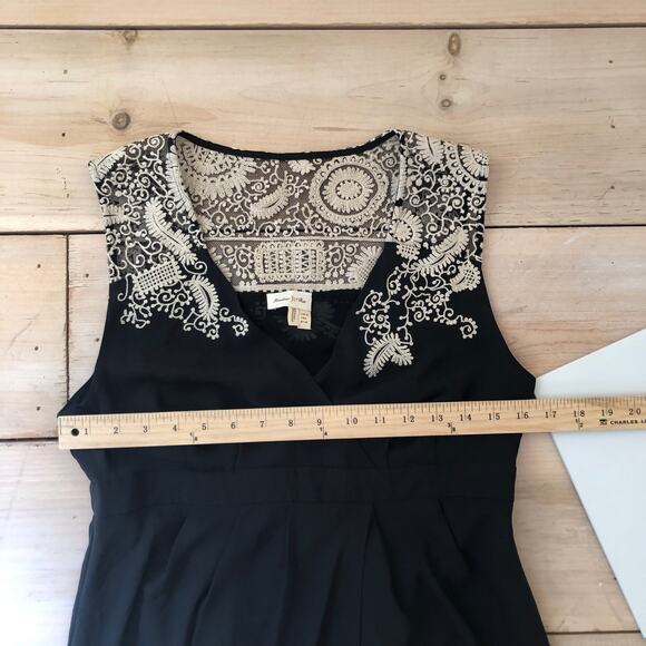 Anthropologie Meadow Rue EUC Women's Embroidered Tulip Hem Black Dress 8 - Picture 7 of 9